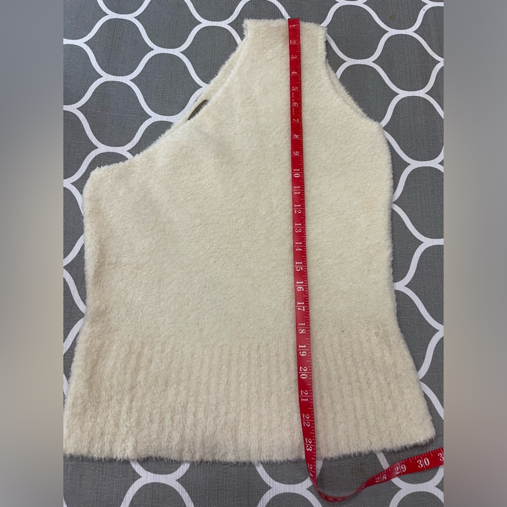 J. Crew Wool Blend One Shoulder Cream Fuzzy Soft Sweater Top. Size Medium. - Picture 4 of 6
